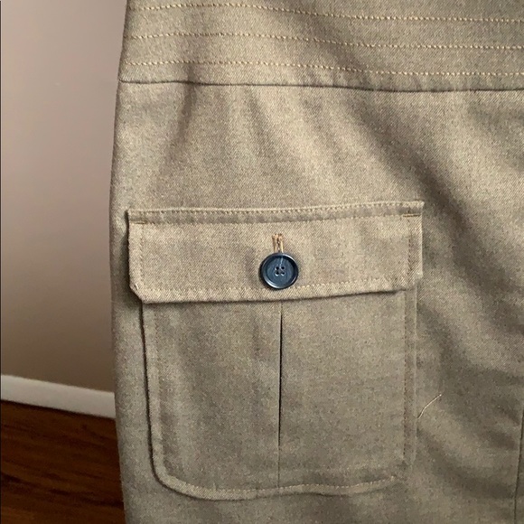 Lined skirt, 18 inches in length. - Picture 2 of 7